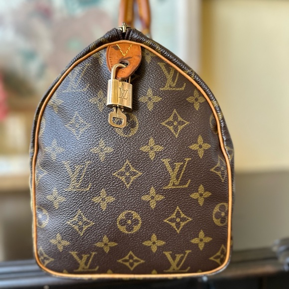 SOLD! - Picture 5 of 12